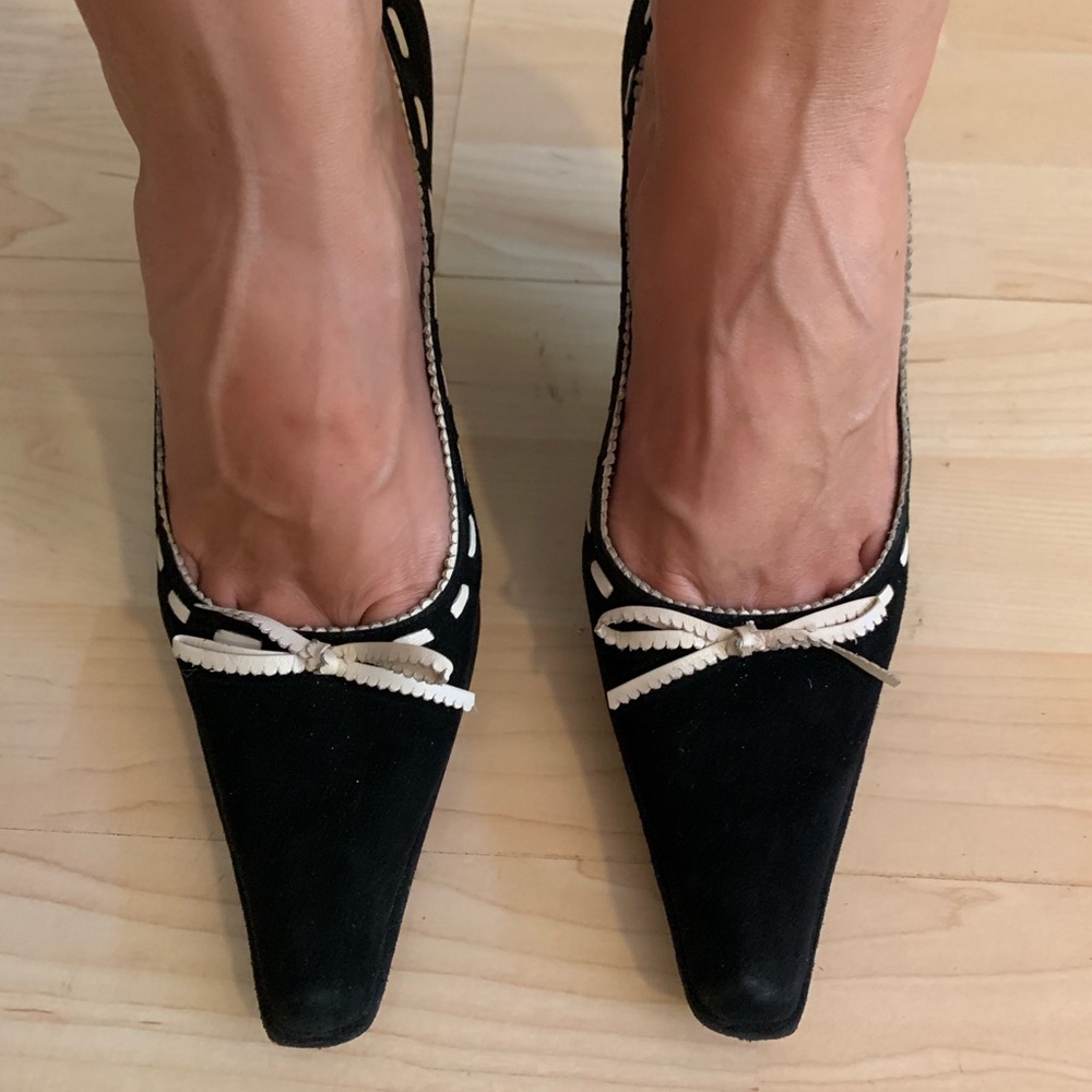 Stuart Weitzman Black Suede Pointy Toe Shoes - image 3